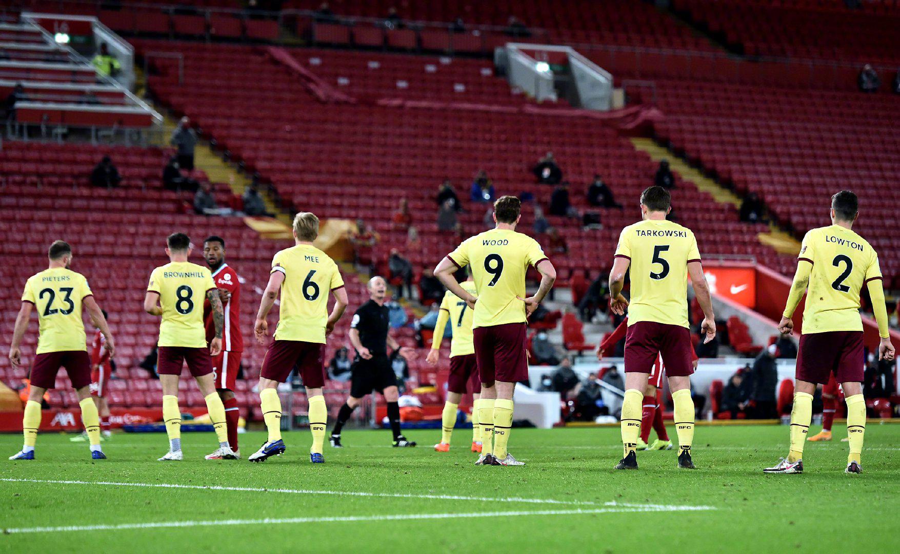 世体：拉什福德放弃25%薪水以加盟巴萨，买断条款为3000万欧.